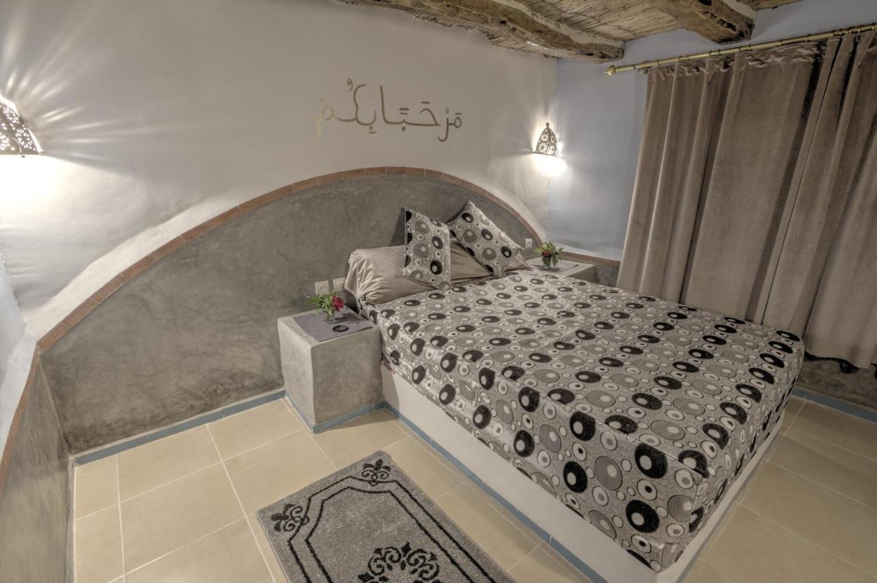 Jardin De La Source Hotel Ait Youl Bagian luar foto