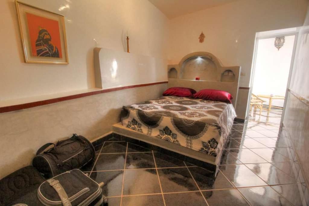 Jardin De La Source Hotel Ait Youl Bagian luar foto