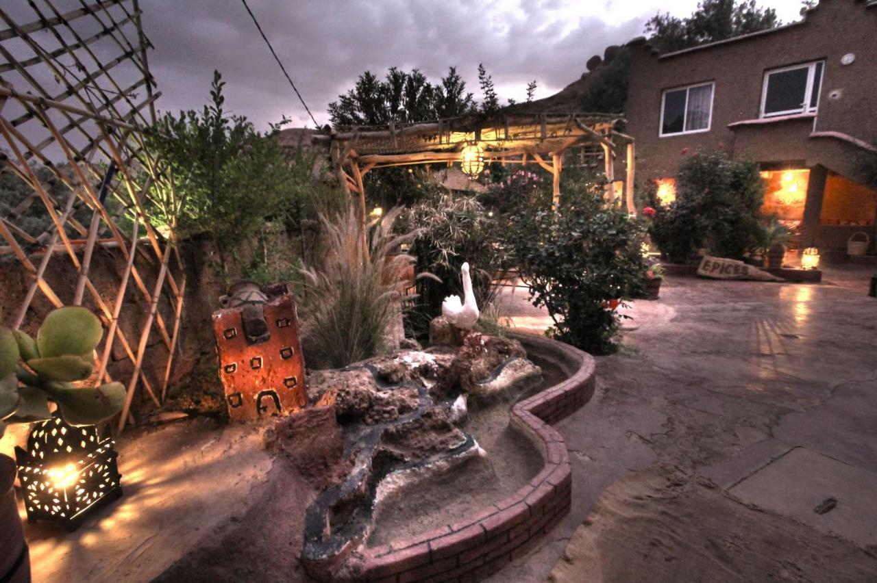 Jardin De La Source Hotel Ait Youl Bagian luar foto